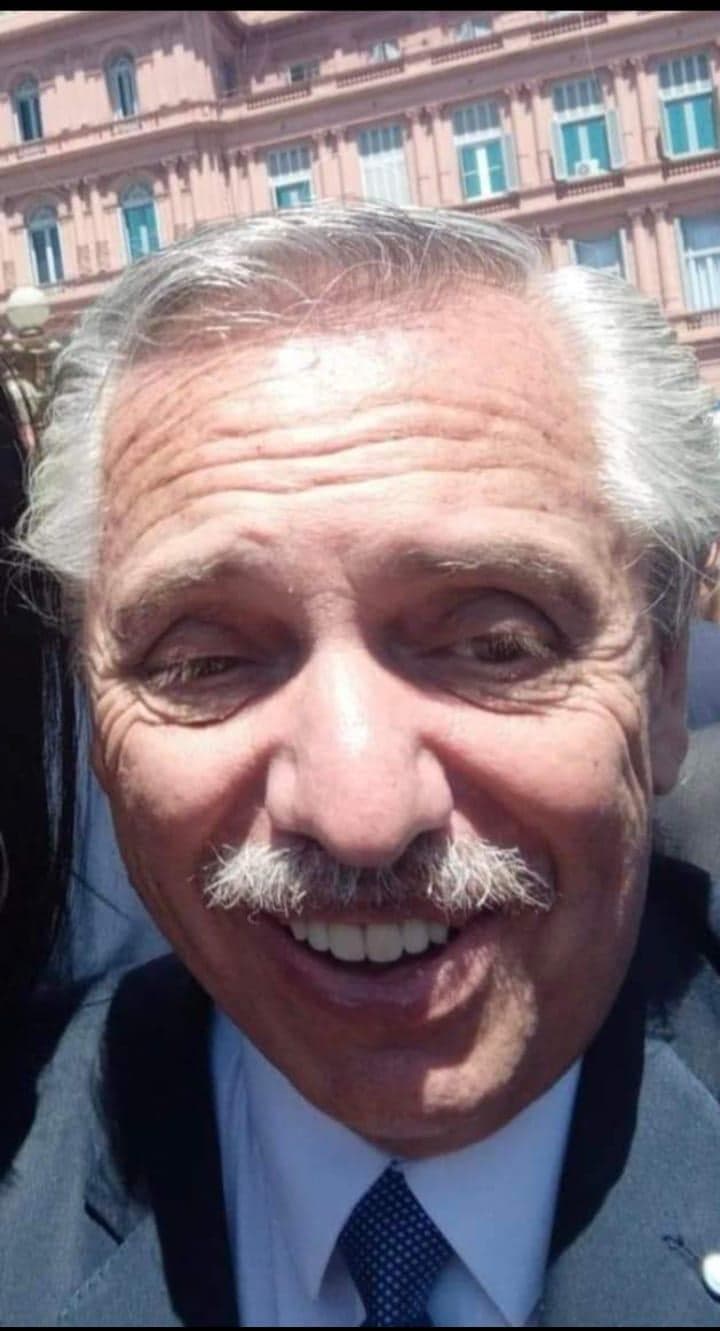 Alberto Fernández Sonriente Primer Plano